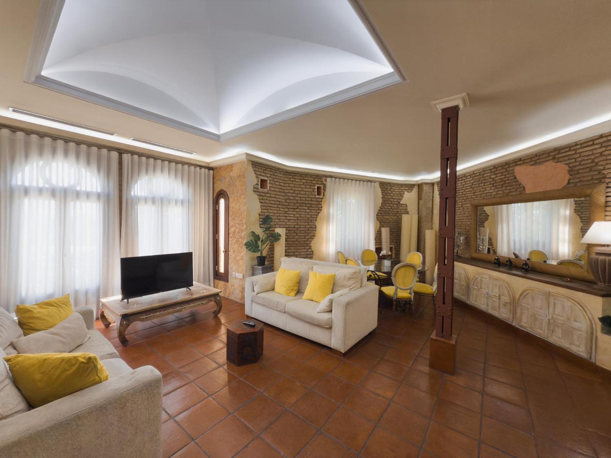 Monkeys Apartments Adriano & Terrace Севилья Экстерьер фото